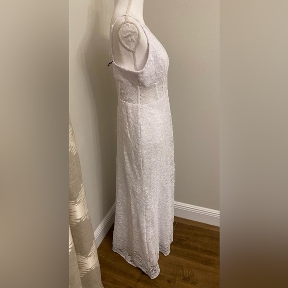 Plus Dress - Picture 8 of 10